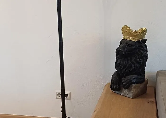 3 Tollgauer Apartament